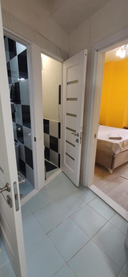 One Room With A Shared Bathroom Chisinau Exterior photo